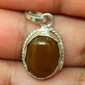 Silver Polished Brass Hakik Stone Locket 45(हकीक स्टोन लॉकेट)