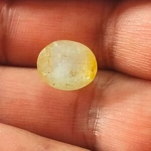 Certified Natural Topaz Stone With Certificate(सर्टिफाइड टोपाज़  स्टोन) | Weight- 17.50 Ratti