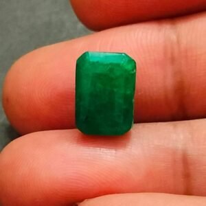 Certified Natural Beryl Stone (बेरिल स्टोन), Weight 8.14 carat