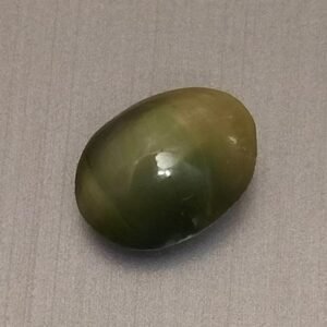 Certified Cats Eye Lahsuniya Stone (लहसुनिया स्टोन) , Weight- 8.91 Ratti
